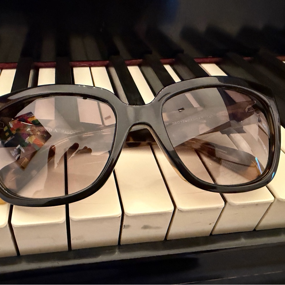 Prada Black/Tortoise shell Sunglasses with gradient brown lenses